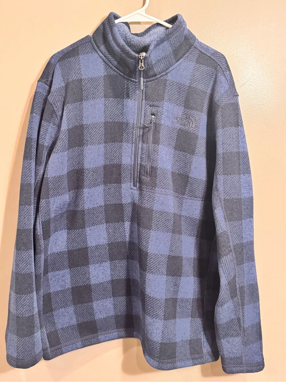 The North Face Men’s Blue and Gray Buffalo Plaid Half-Zip Fleece. XXL.